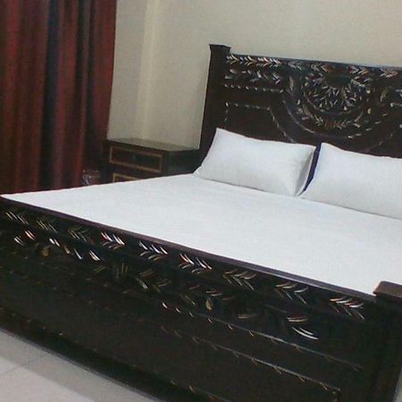 Red Roof Hotel Sahiwal 外观 照片