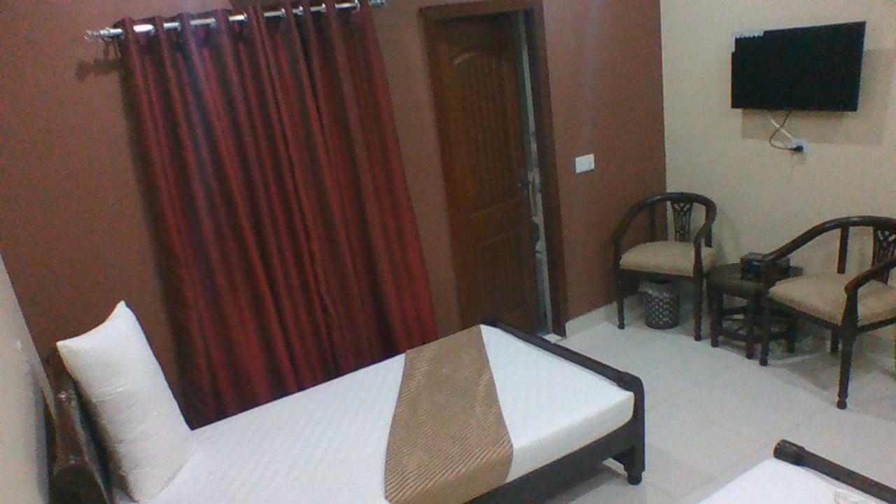Red Roof Hotel Sahiwal 外观 照片